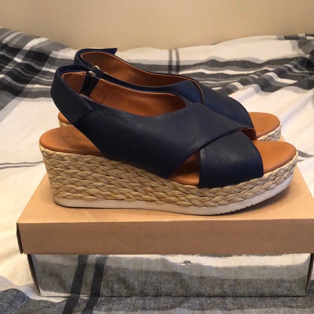 Espadrille wedge